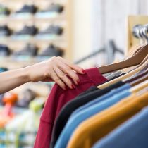 Setor do vestuário em Portugal e Espanha vai terminar o ano com vendas 23% abaixo de 2019