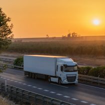 Transporte rodoviário de mercadorias cresce 7% em 2021, para os 18 800 milhões de euros